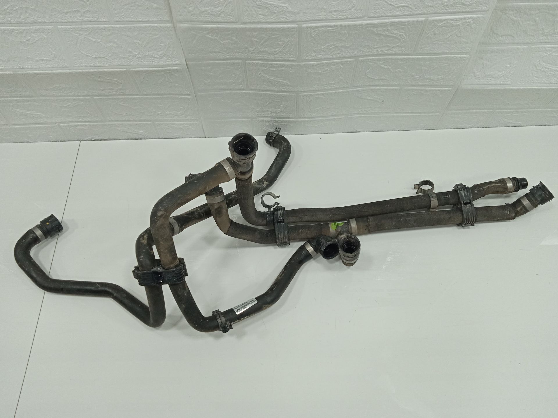 CONJUNTO TUBOS AGUA MERCEDES-BENZ EQV -CLASE (447) *
