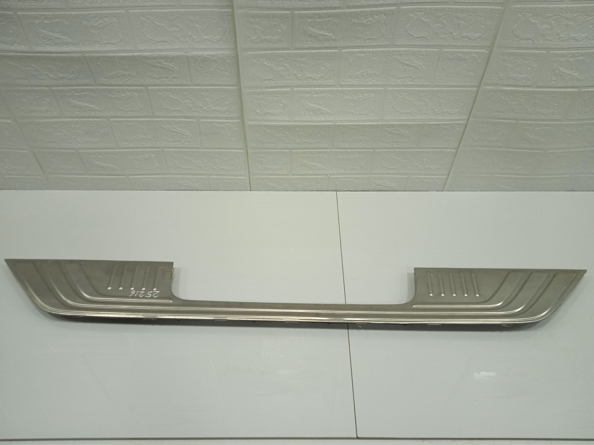 MOLDURA MERCEDES-BENZ EQV -CLASE (447) *
