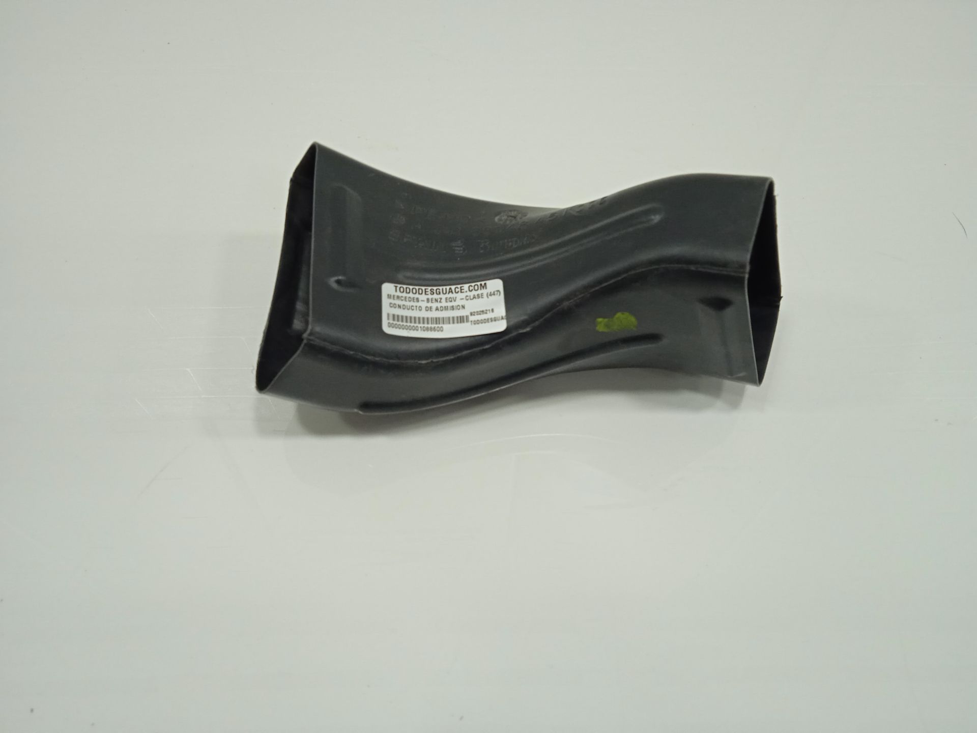 TUBO DE AIRE MERCEDES-BENZ EQV -CLASE (447) *