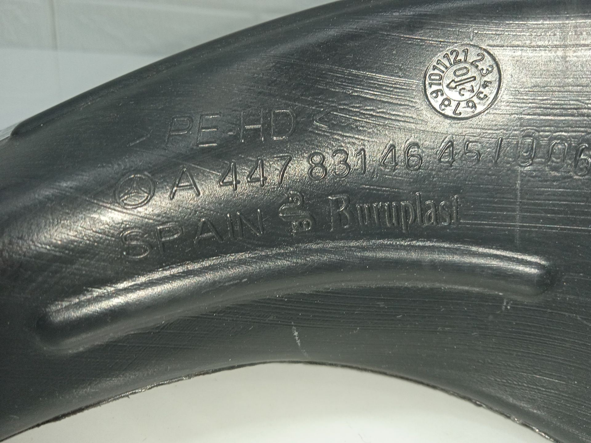 TUBO DE AIRE MERCEDES-BENZ EQV -CLASE (447) *