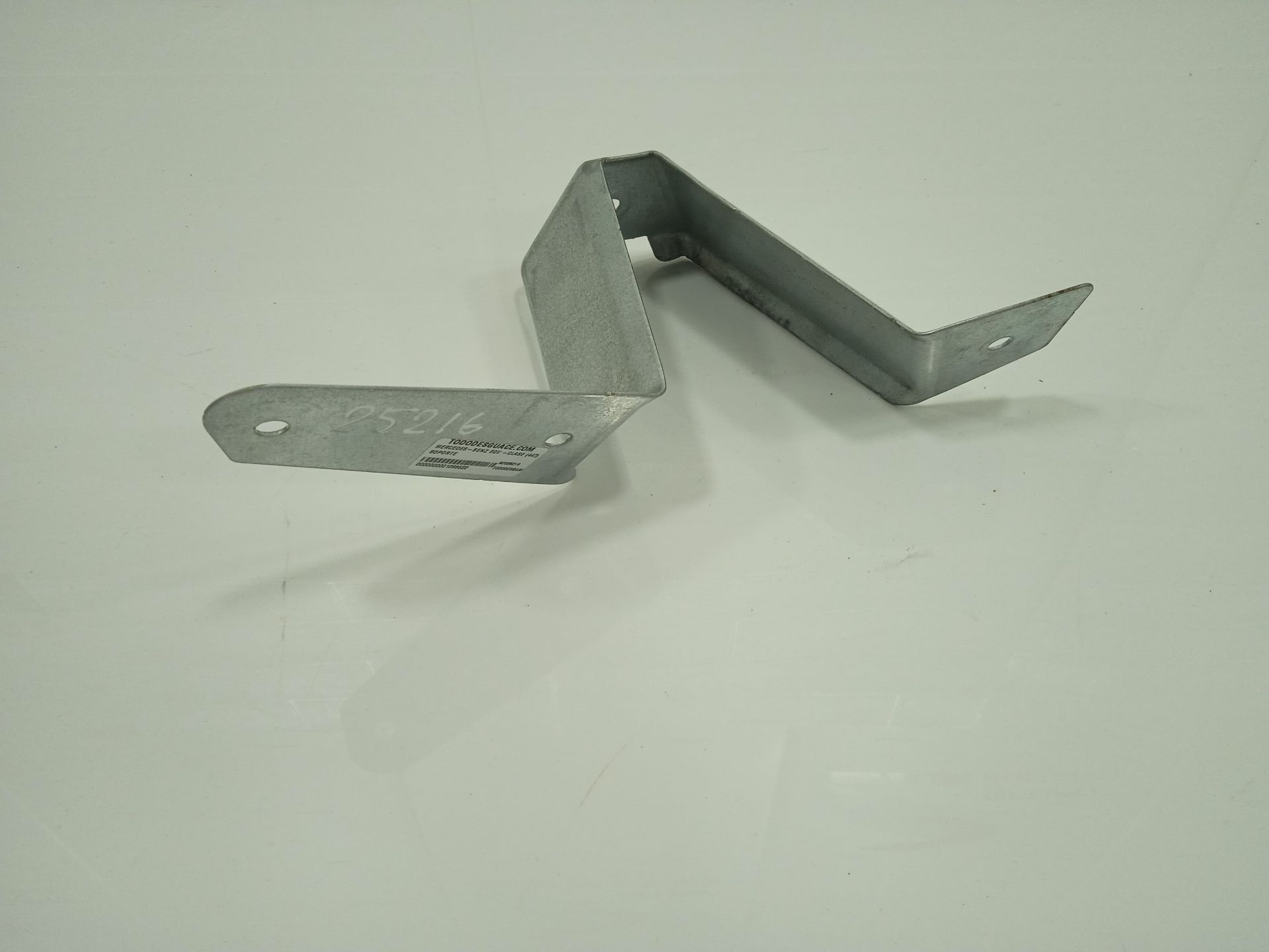 SOPORTE MERCEDES-BENZ EQV -CLASE (447) *