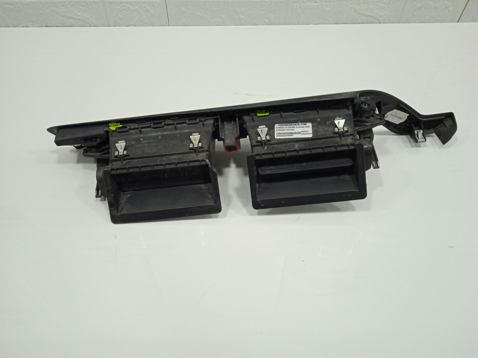 AIREADOR CENTRAL CITROEN C4 PICASSO Business Class   |   02.15 - 12.15