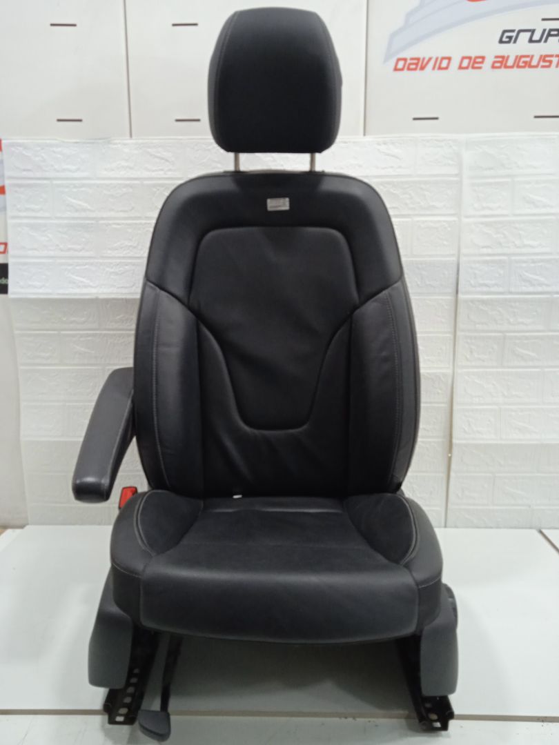 ASIENTO DELANTERO IZQUIERDO
