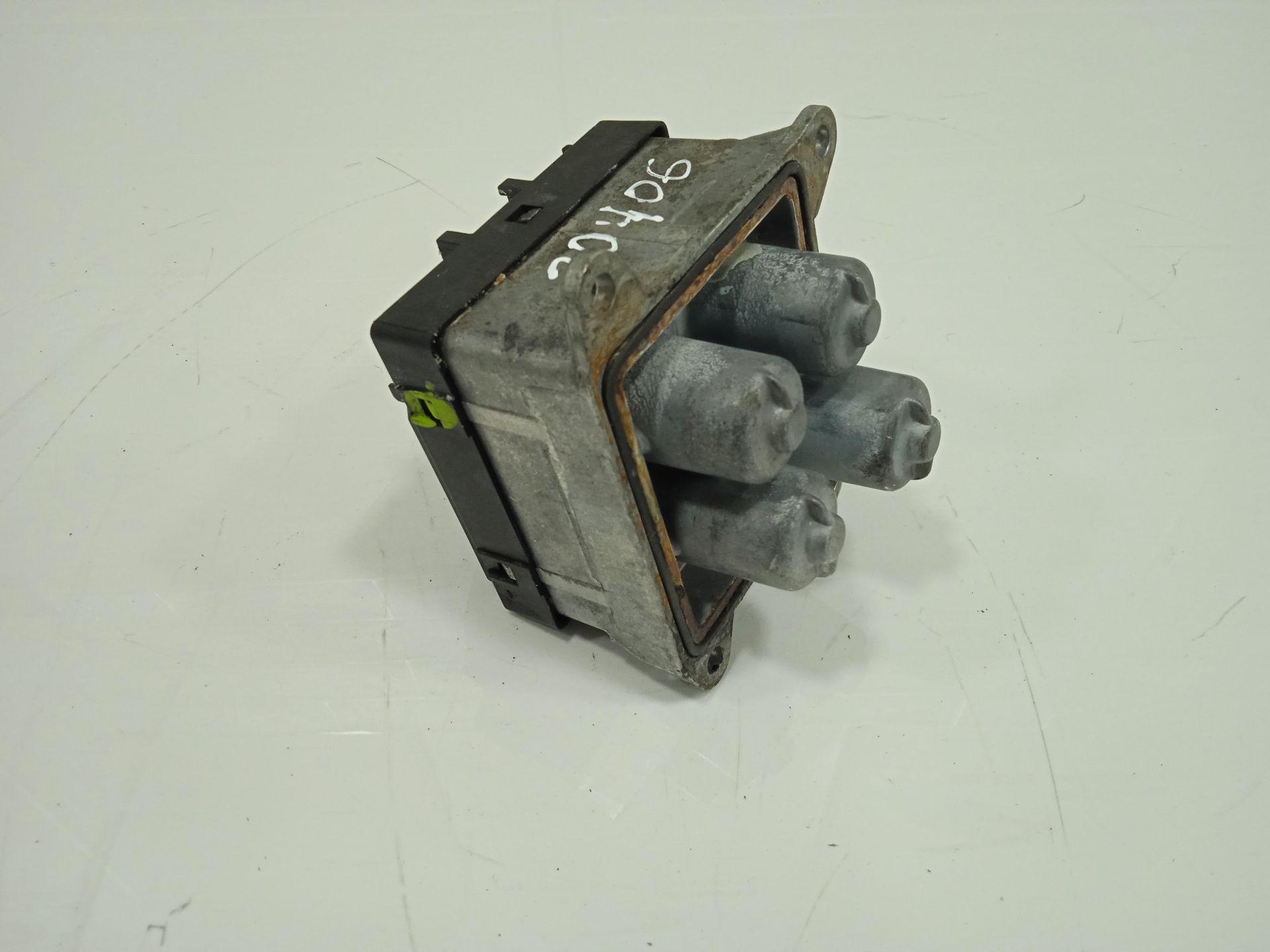 CAJA PRECALENTAMIENTO RENAULT T 520 HIGHCAB T4X2