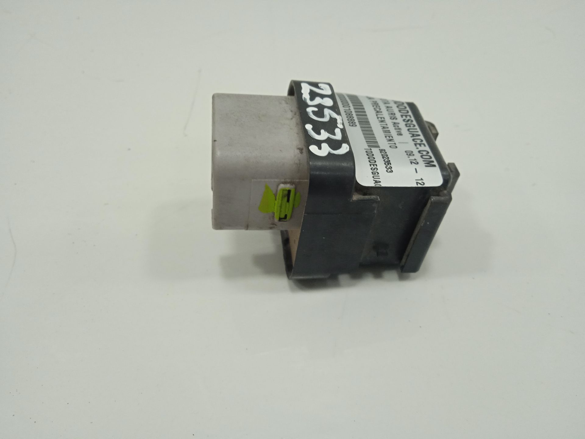 CAJA PRECALENTAMIENTO TOYOTA AURIS Active