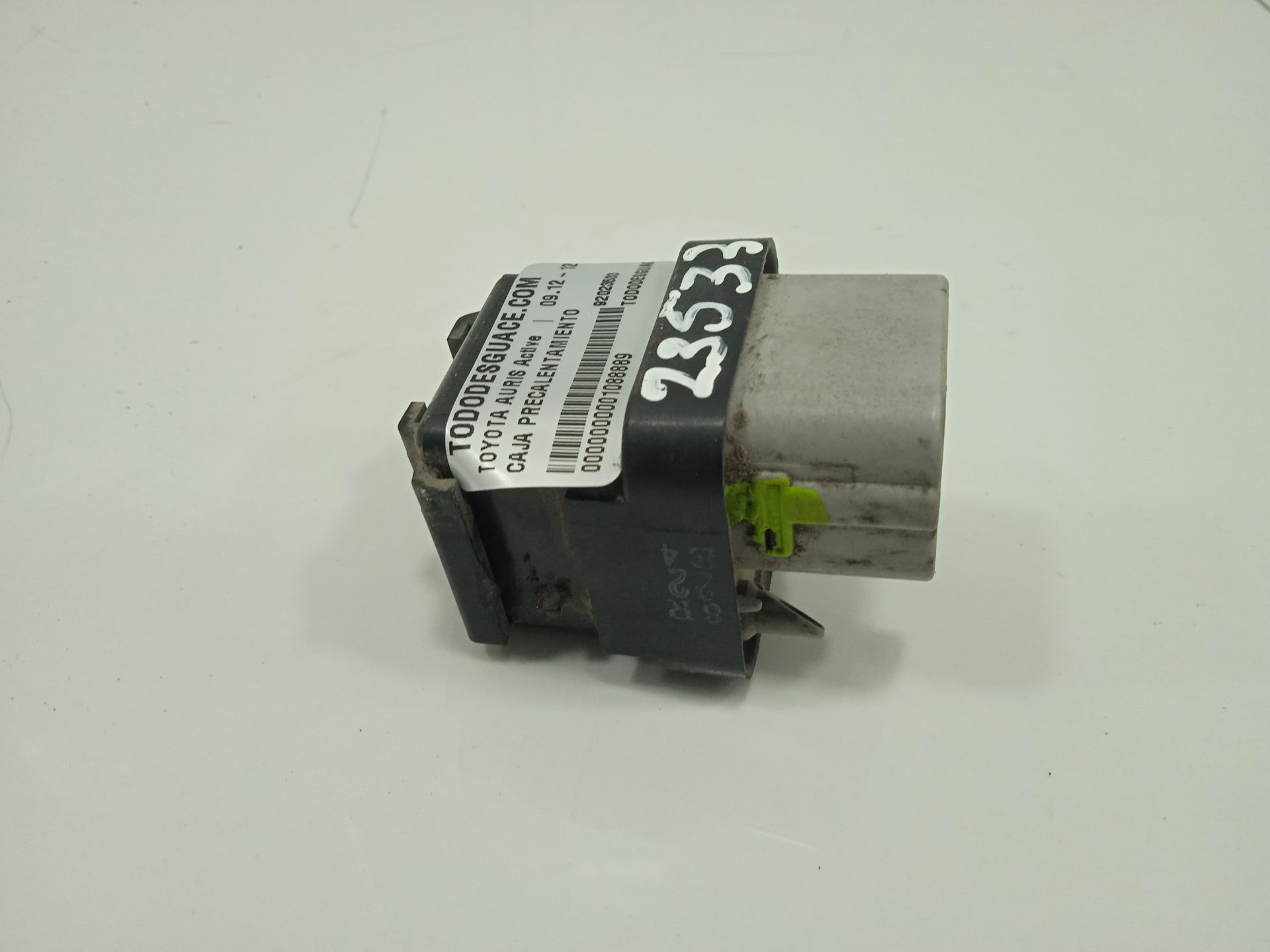 CAJA PRECALENTAMIENTO TOYOTA AURIS Active