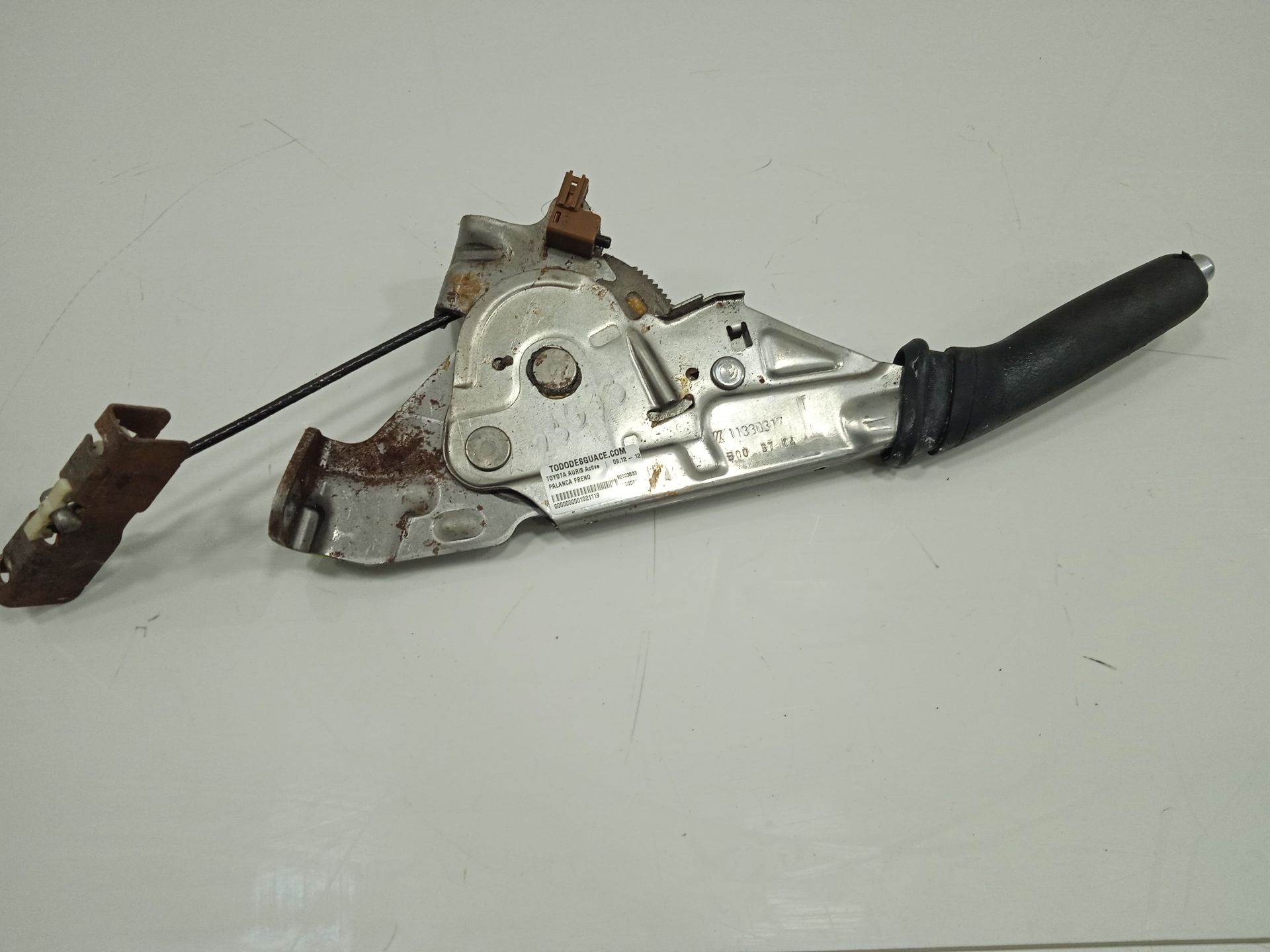 PALANCA FRENO TOYOTA AURIS Active