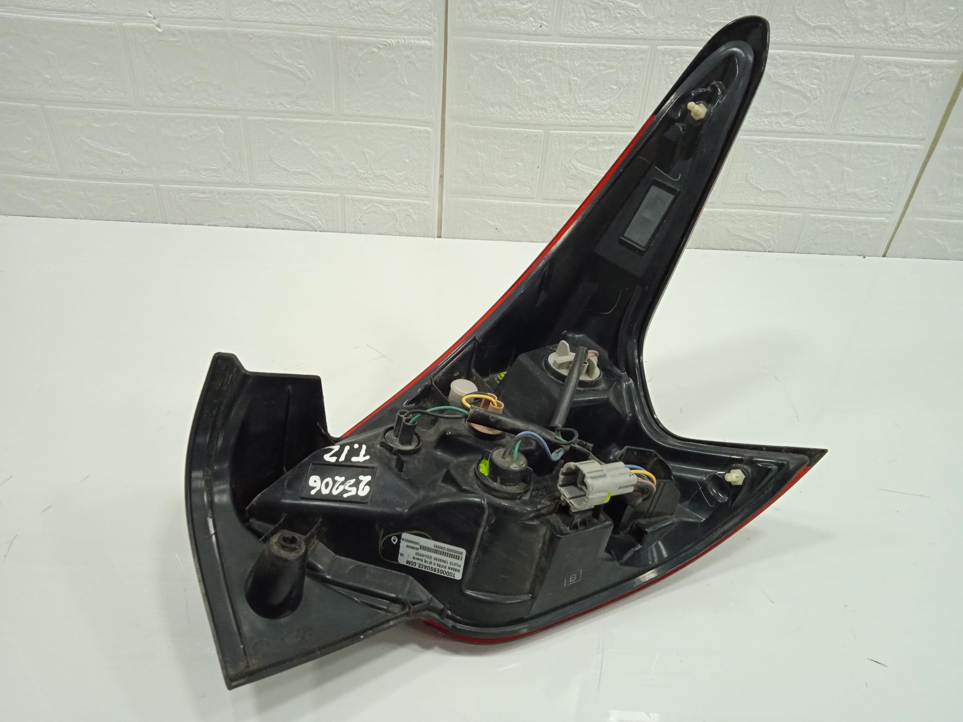 PILOTO TRASERO IZQUIERDO NISSAN MICRA V (K14) Acenta