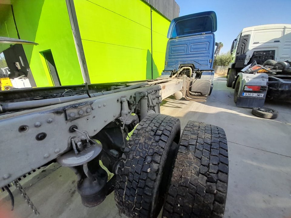 MERCEDES-BENZ AXOR 2-EJES 18 TON 2004 -> * foto 5