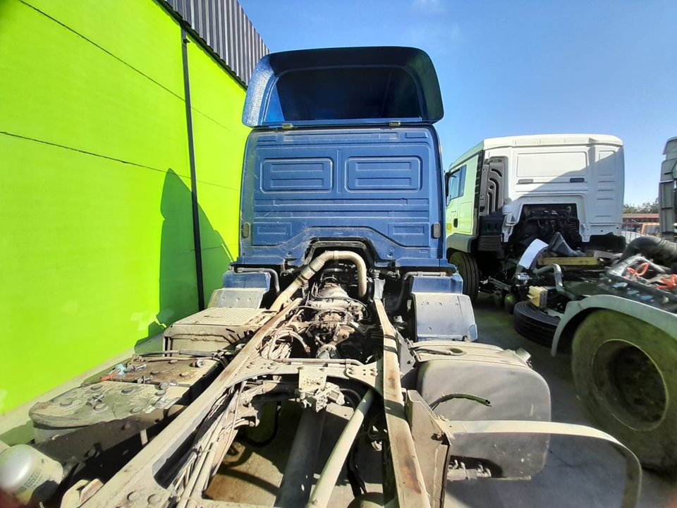 MERCEDES-BENZ AXOR 2-EJES 18 TON 2004 -> * foto 6