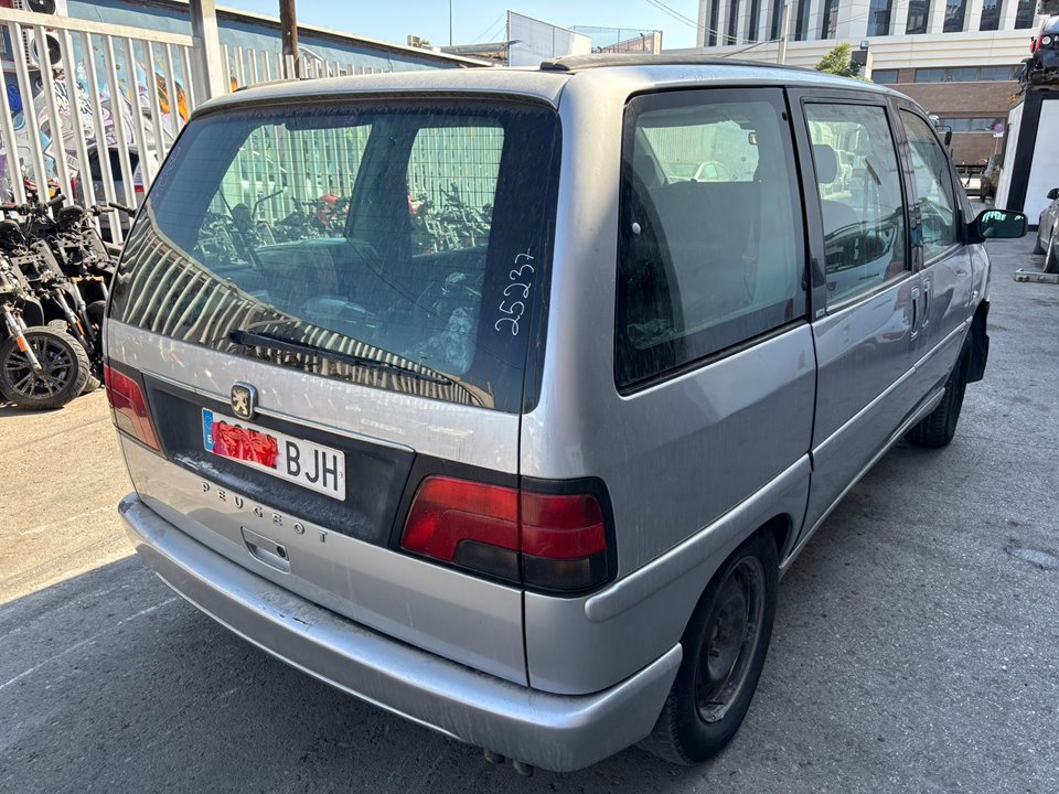PEUGEOT 806 ST Motor 2,0 Ltr. - 80 kW HDi