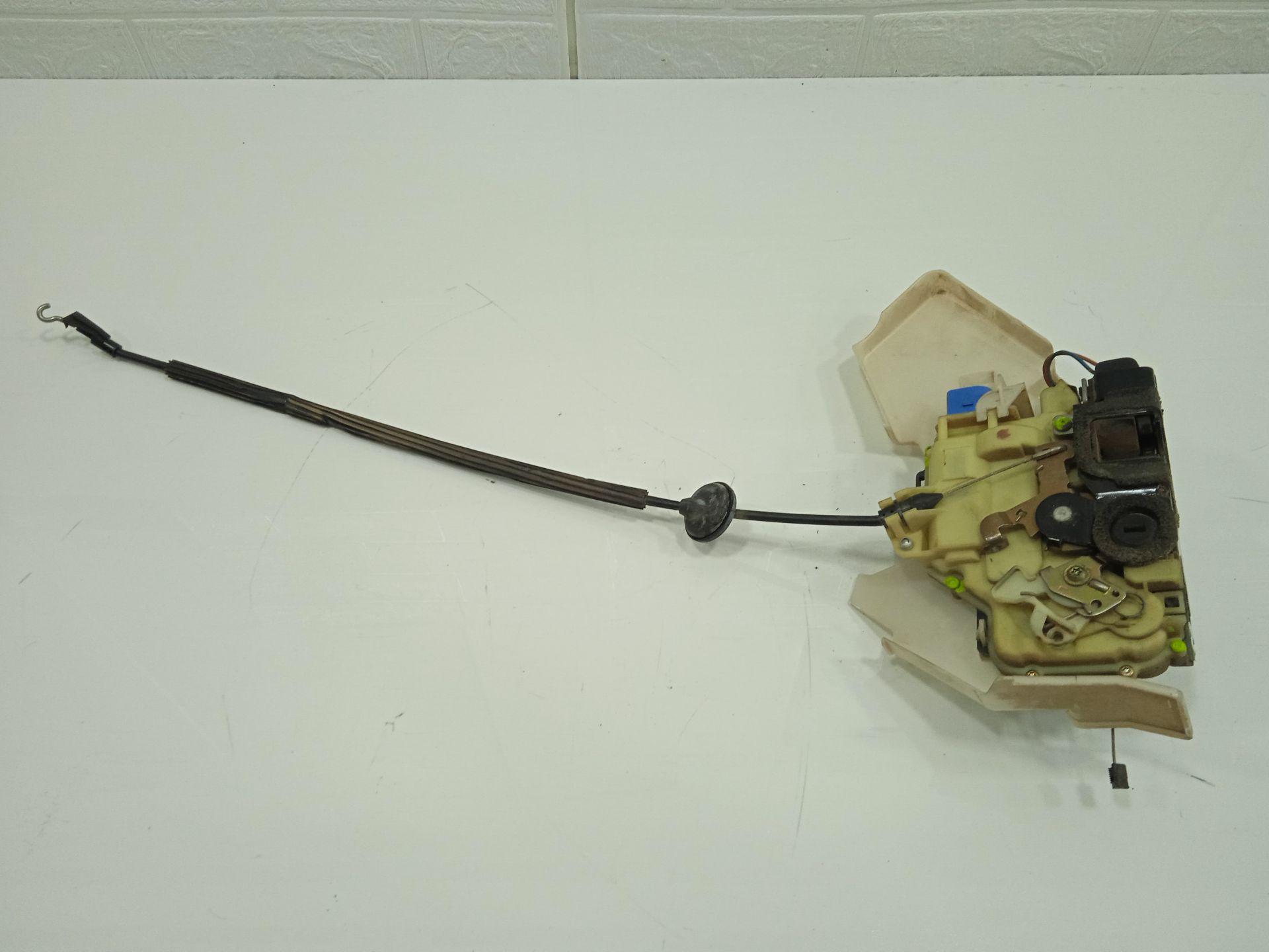 CERRADURA PUERTA TRASERA IZQUIERDA VOLKSWAGEN POLO (9N3) Advance