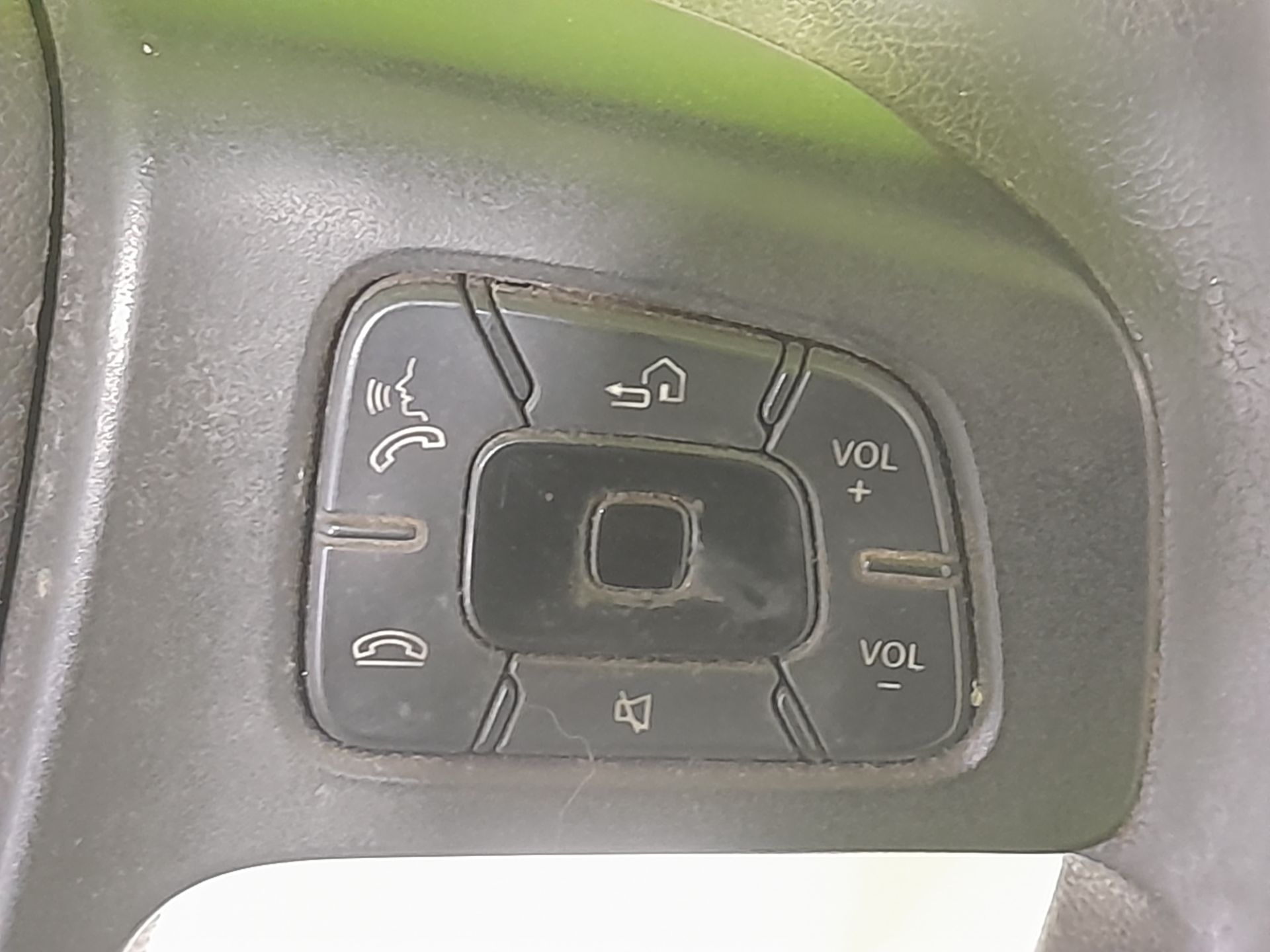VOLANTE foto 3