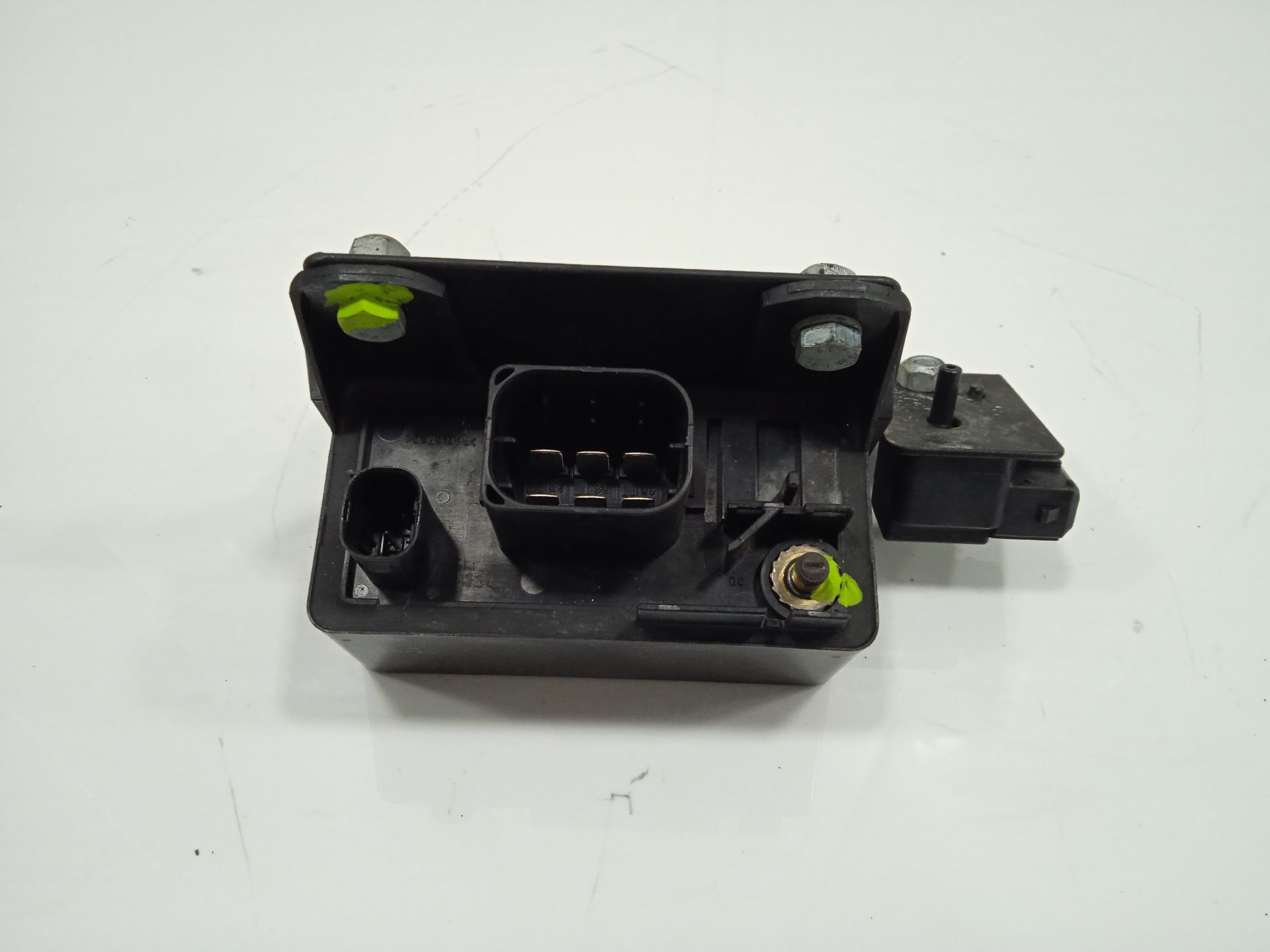 CAJA PRECALENTAMIENTO MERCEDES-BENZ VARIO (TW2)SERIE/BM 667/668/670 *