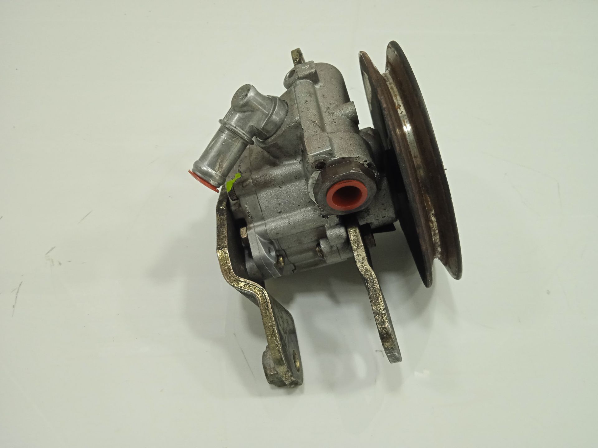 BOMBA DIRECCION NISSAN CABSTAR TL110.35