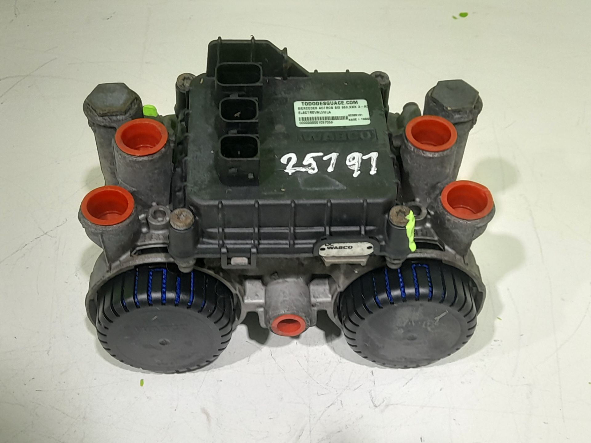 ELECTROVALVULA MERCEDES-BENZ ACTROS BM 963.XXX 3-ACHSER 25XX 6x2 SZM L BigSpace