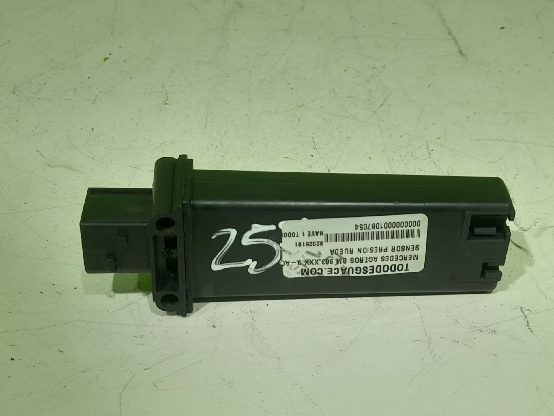 SENSOR PRESION RUEDA MERCEDES-BENZ ACTROS BM 963.XXX 3-ACHSER 25XX 6x2 SZM L BigSpace