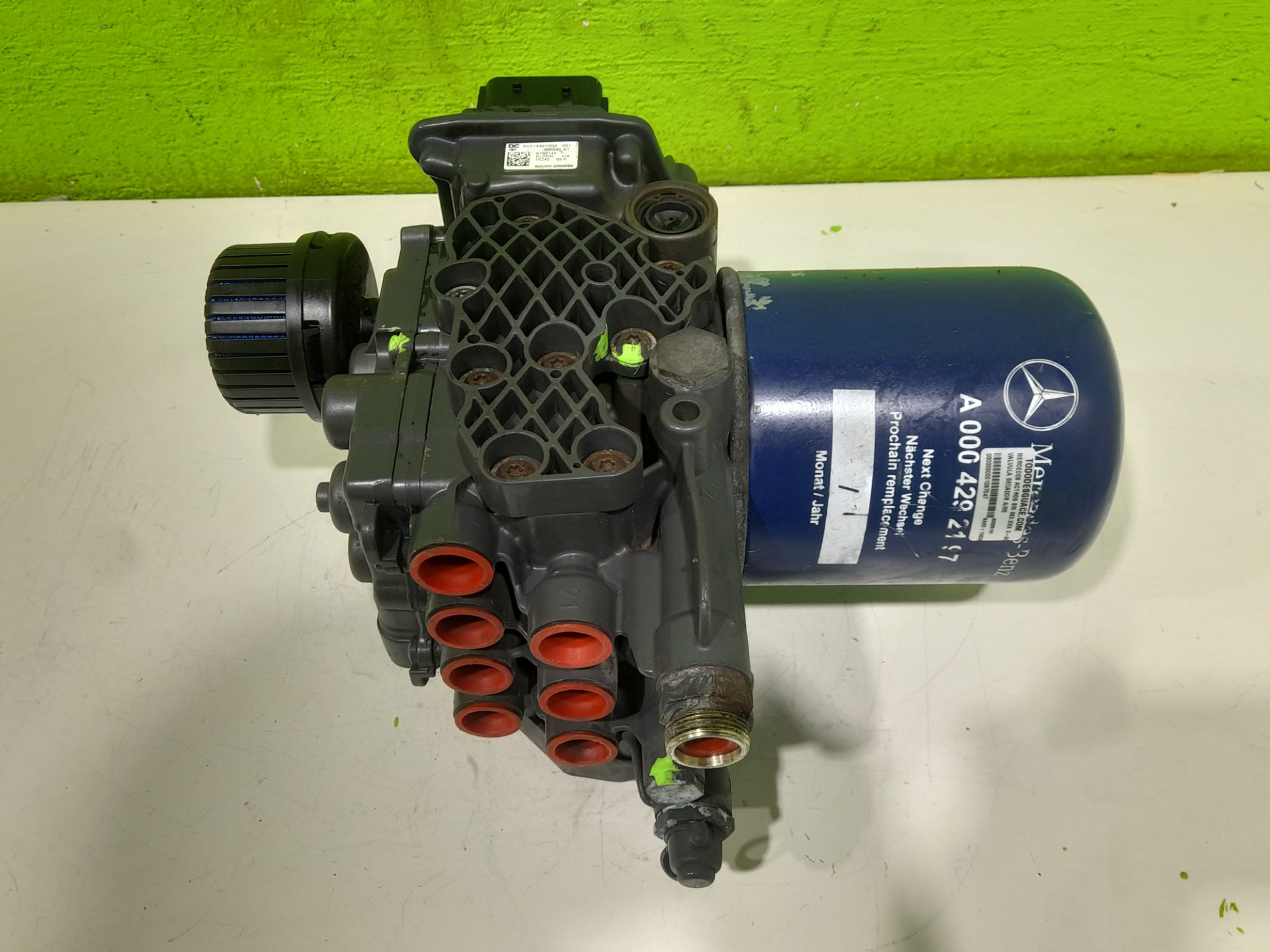 VALVULA SECADOR AIRE MERCEDES-BENZ ACTROS BM 963.XXX 3-ACHSER 25XX 6x2 SZM L BigSpace