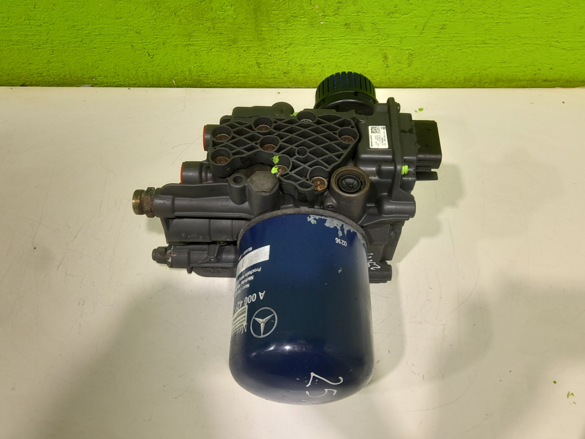 VALVULA SECADOR AIRE MERCEDES-BENZ ACTROS BM 963.XXX 3-ACHSER 25XX 6x2 SZM L BigSpace