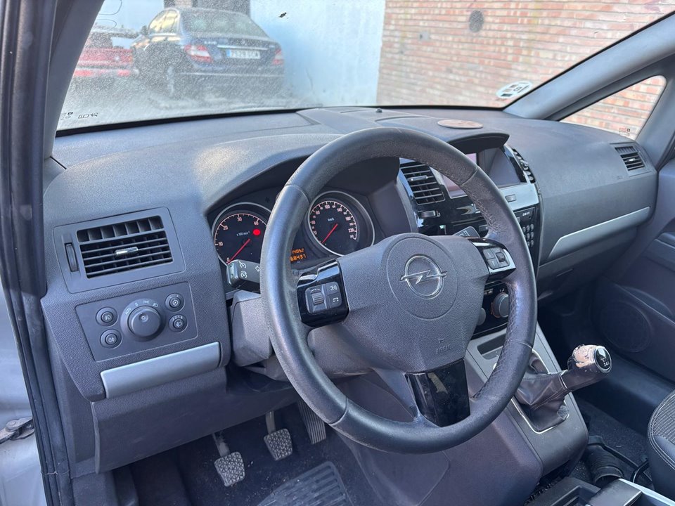 OPEL ZAFIRA B Cosmo Motor 1,9 Ltr. - 88 kW CDTI