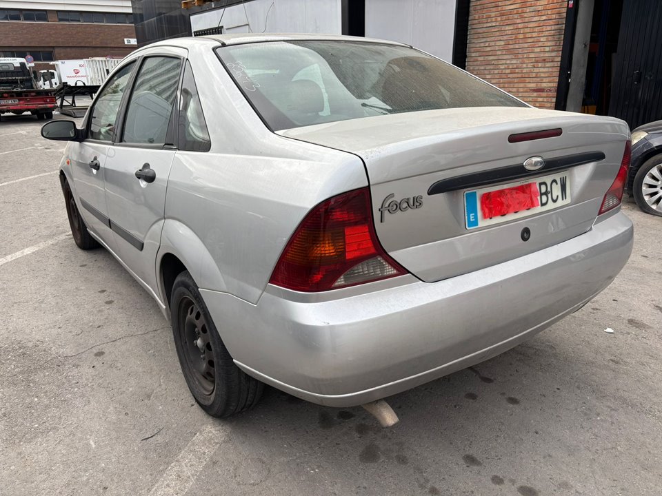 FORD FOCUS BERLINA (CAK) Ambiente Motor 1,8 Ltr. - 66 kW TDDI Turbodiesel CAT
