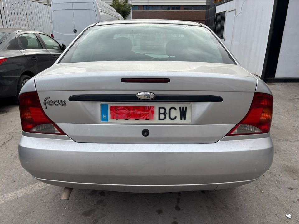 FORD FOCUS BERLINA (CAK) Ambiente Motor 1,8 Ltr. - 66 kW TDDI Turbodiesel CAT