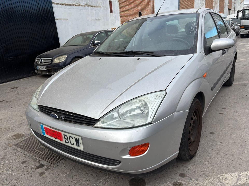 FORD FOCUS BERLINA (CAK) Ambiente Motor 1,8 Ltr. - 66 kW TDDI Turbodiesel CAT