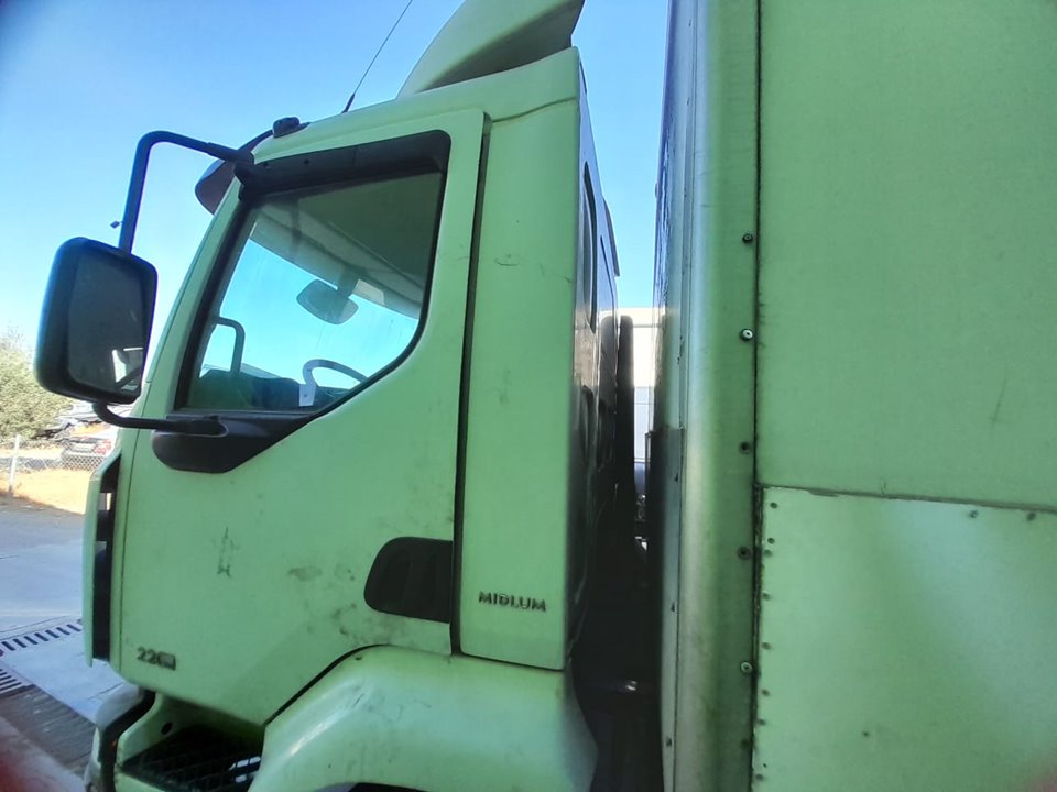 RENAULT MIDLUM FG   XXX.10                   E4 Cabina doble Motor 4,8 Ltr. - 158 kW Diesel