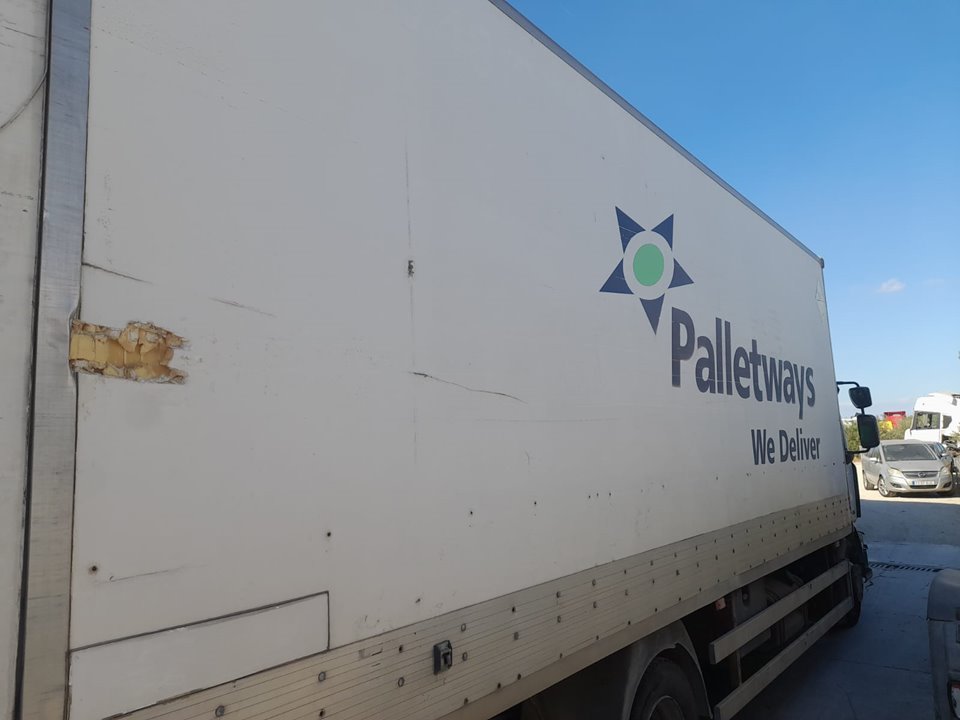 RENAULT MIDLUM FG   XXX.10                   E4 Cabina doble Motor 4,8 Ltr. - 158 kW Diesel