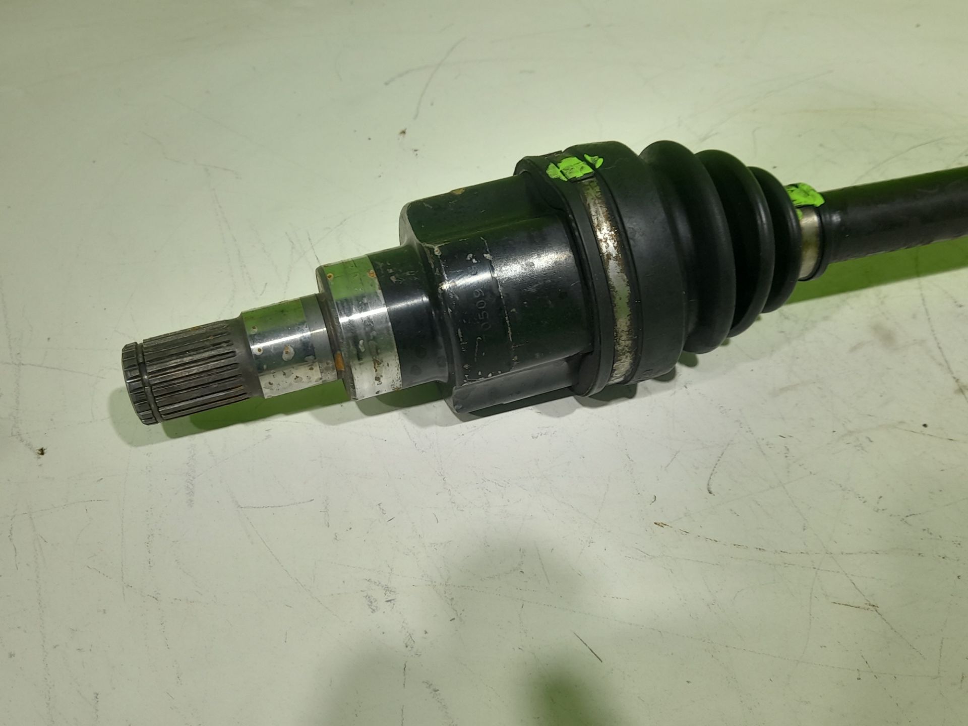 TRANSMISION DELANTERA IZQUIERDA SUZUKI ALTO AMF 310 GA
