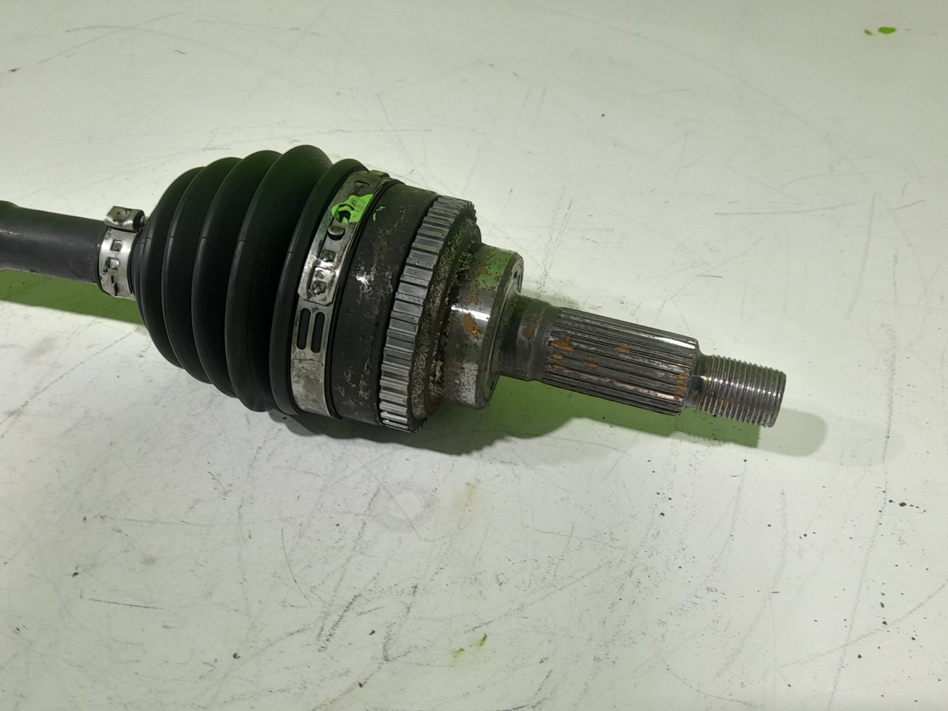 TRANSMISION DELANTERA IZQUIERDA SUZUKI ALTO AMF 310 GA