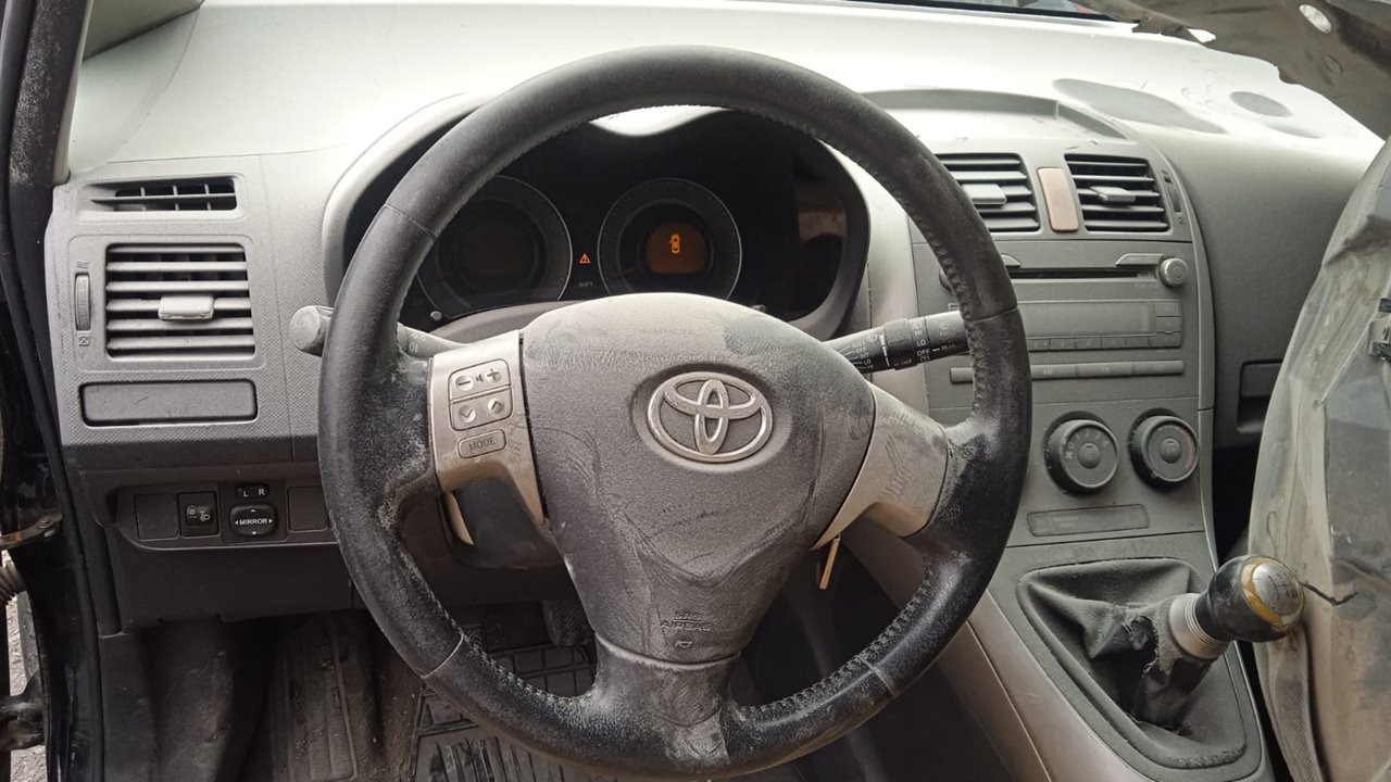 TOYOTA AURIS Luna+ Motor 1,4 Ltr. - 66 kW Turbodiesel CAT