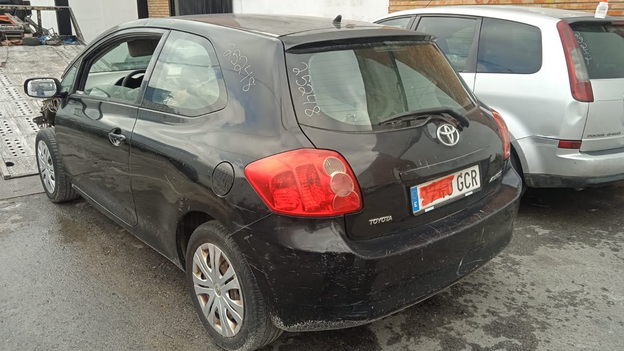 TOYOTA AURIS Luna+ Motor 1,4 Ltr. - 66 kW Turbodiesel CAT