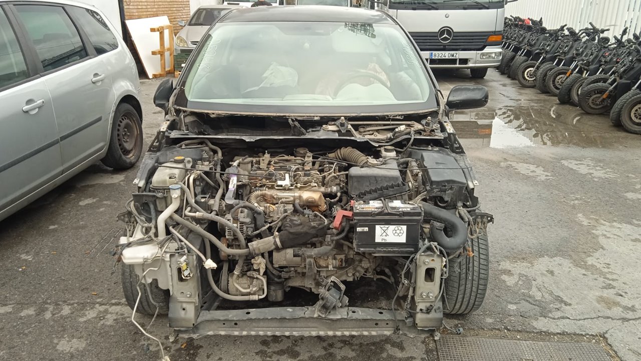 TOYOTA AURIS Luna+ Motor 1,4 Ltr. - 66 kW Turbodiesel CAT