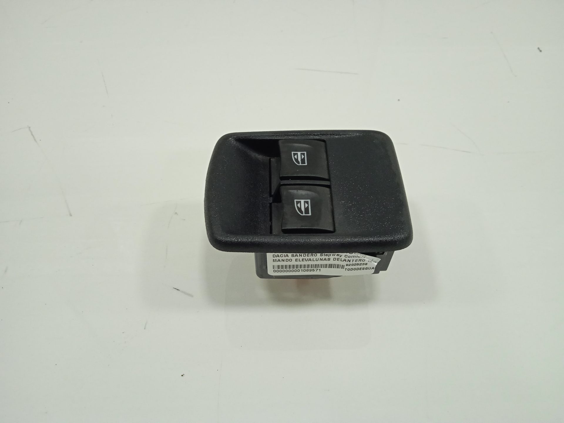 MANDO ELEVALUNAS DELANTERO IZQUIERDO DACIA SANDERO Stepway Comfort
