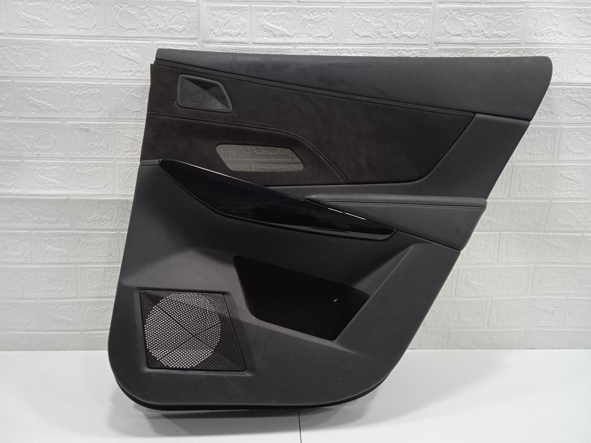 PAÑO PUERTA TRASERO DERECHO DS 7 CROSSBACK