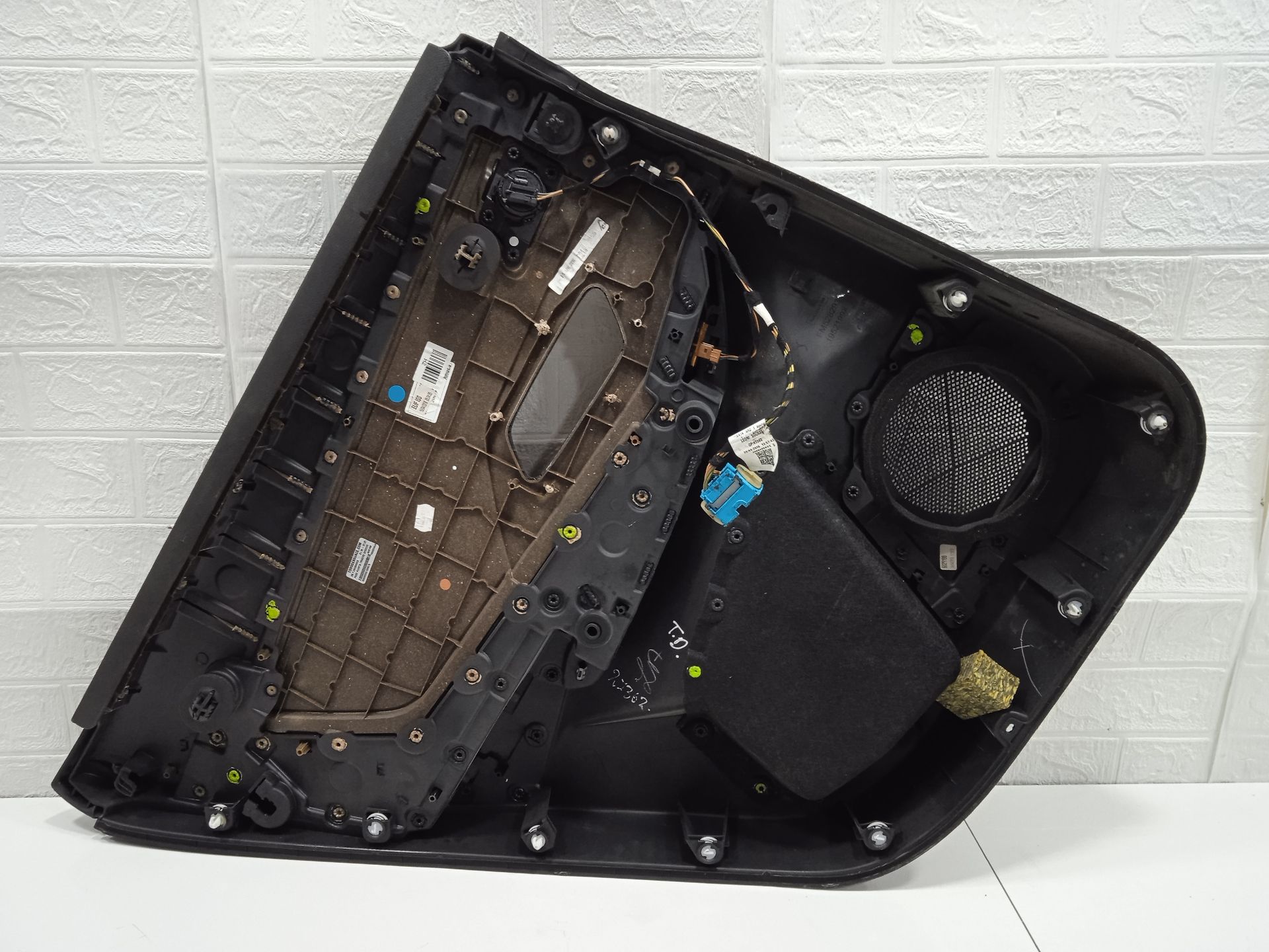 PAÑO PUERTA TRASERO DERECHO DS 7 CROSSBACK