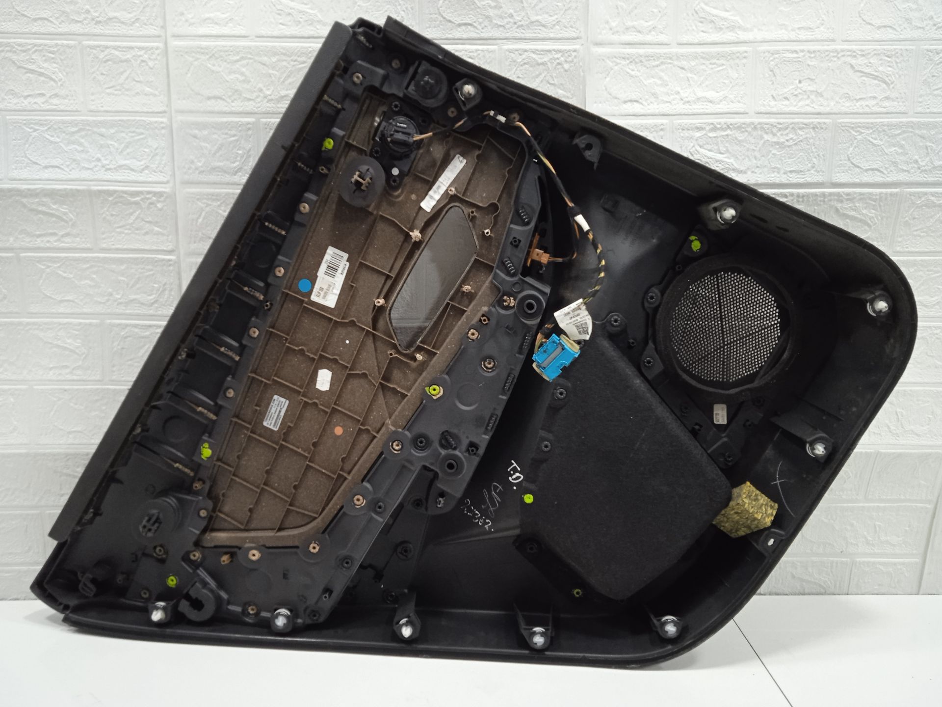 PAÑO PUERTA TRASERO DERECHO DS 7 CROSSBACK