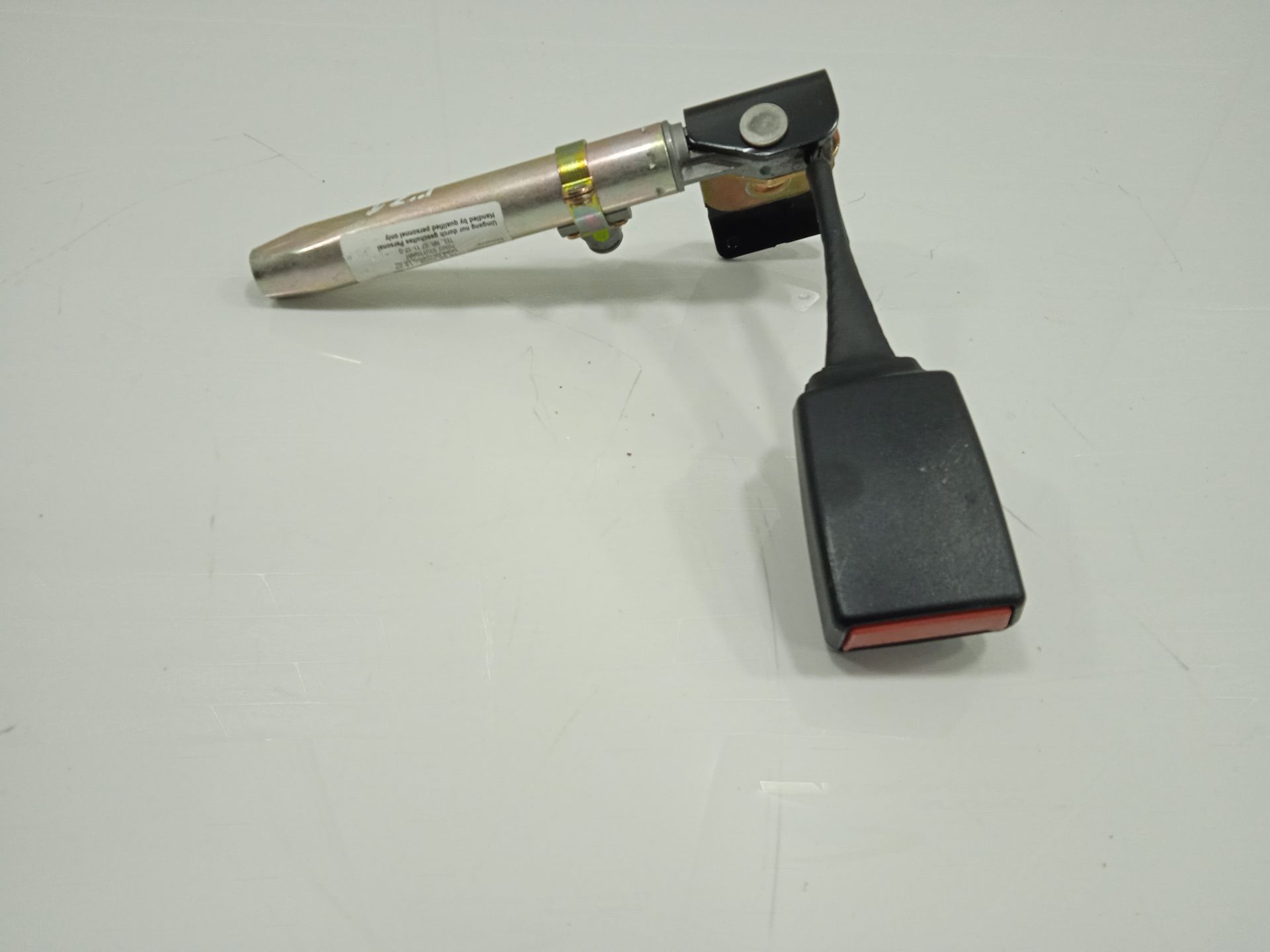 ANCLAJE CINTURON TRASERO IZQUIERDO MERCEDES-BENZ CLASE C (W203) BERLINA 240 (203.061)