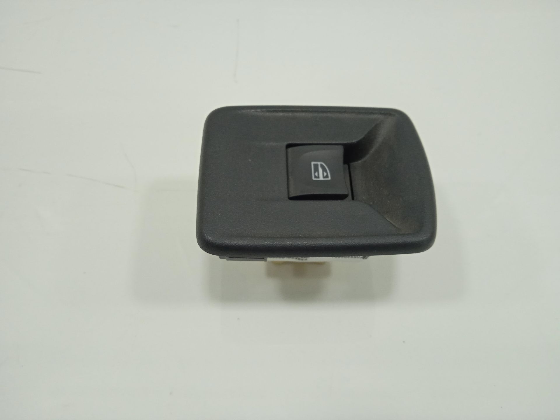 MANDO ELEVALUNAS DELANTERO DERECHO DACIA SANDERO Stepway Comfort