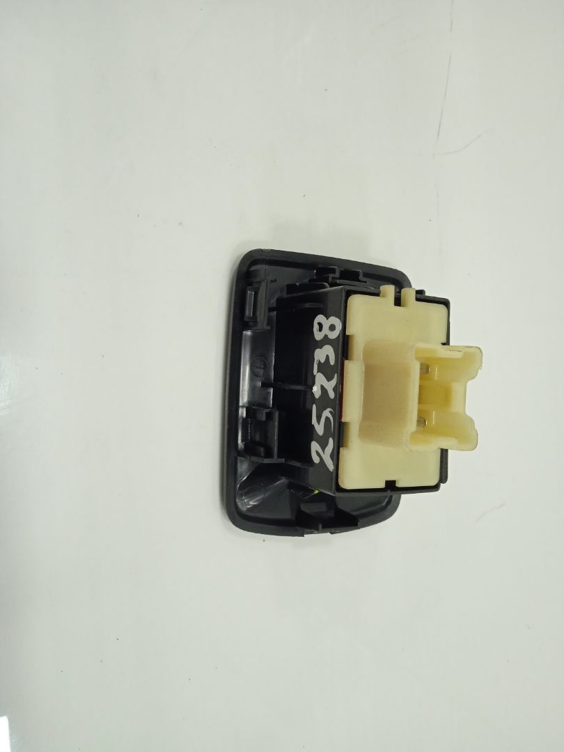 MANDO ELEVALUNAS DELANTERO DERECHO DACIA SANDERO Stepway Comfort