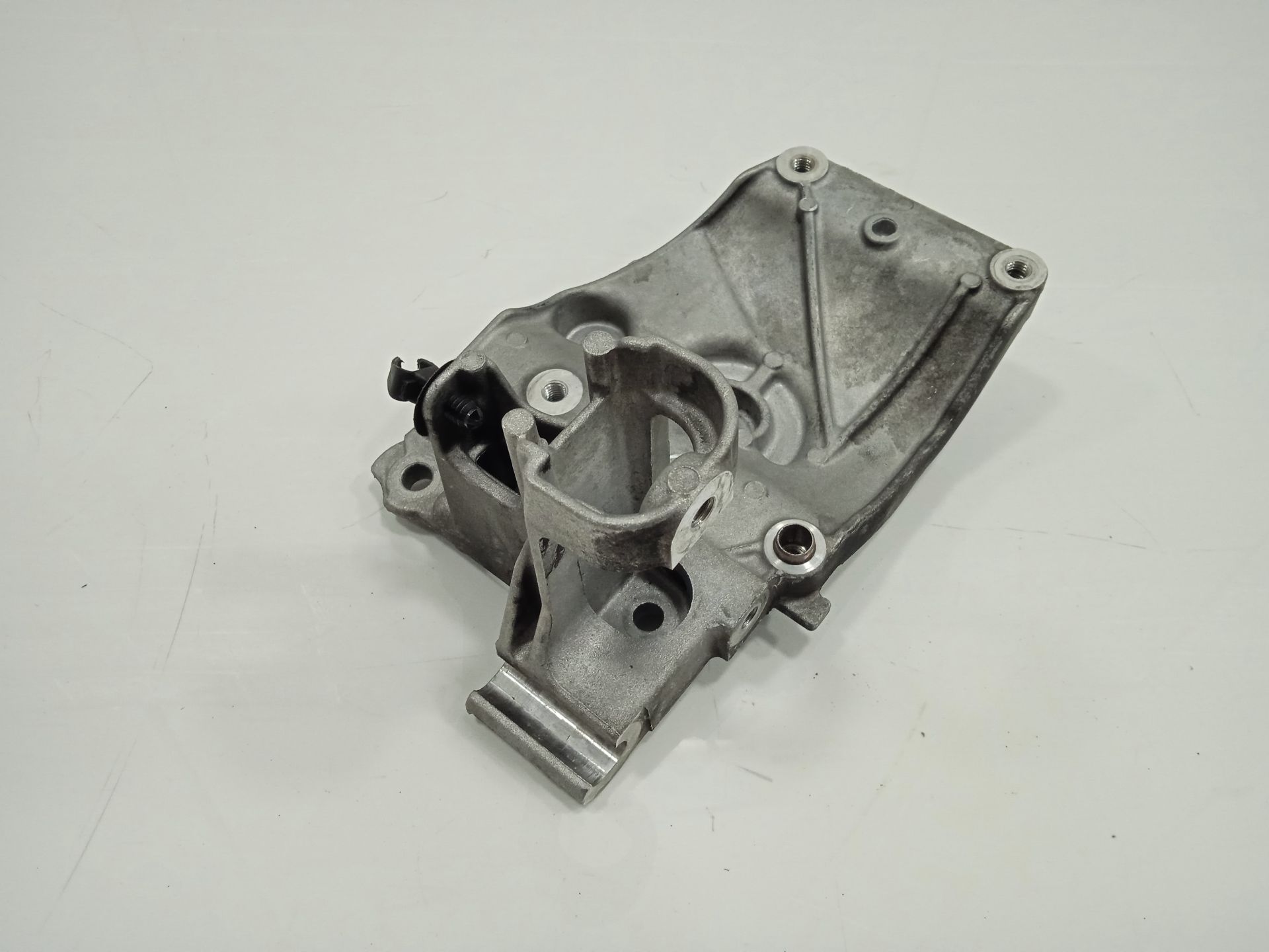 SOPORTE COMPRESOR PEUGEOT 508 SW ALLURE PACK