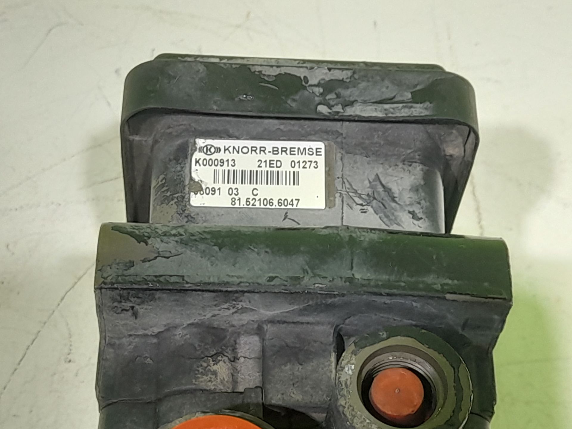 VALVULA MODULADORA EBS MAN TGX 18.XXX *