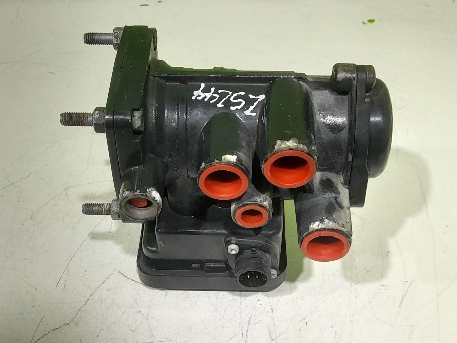 VALVULA EBS MAN TGX 18.XXX *