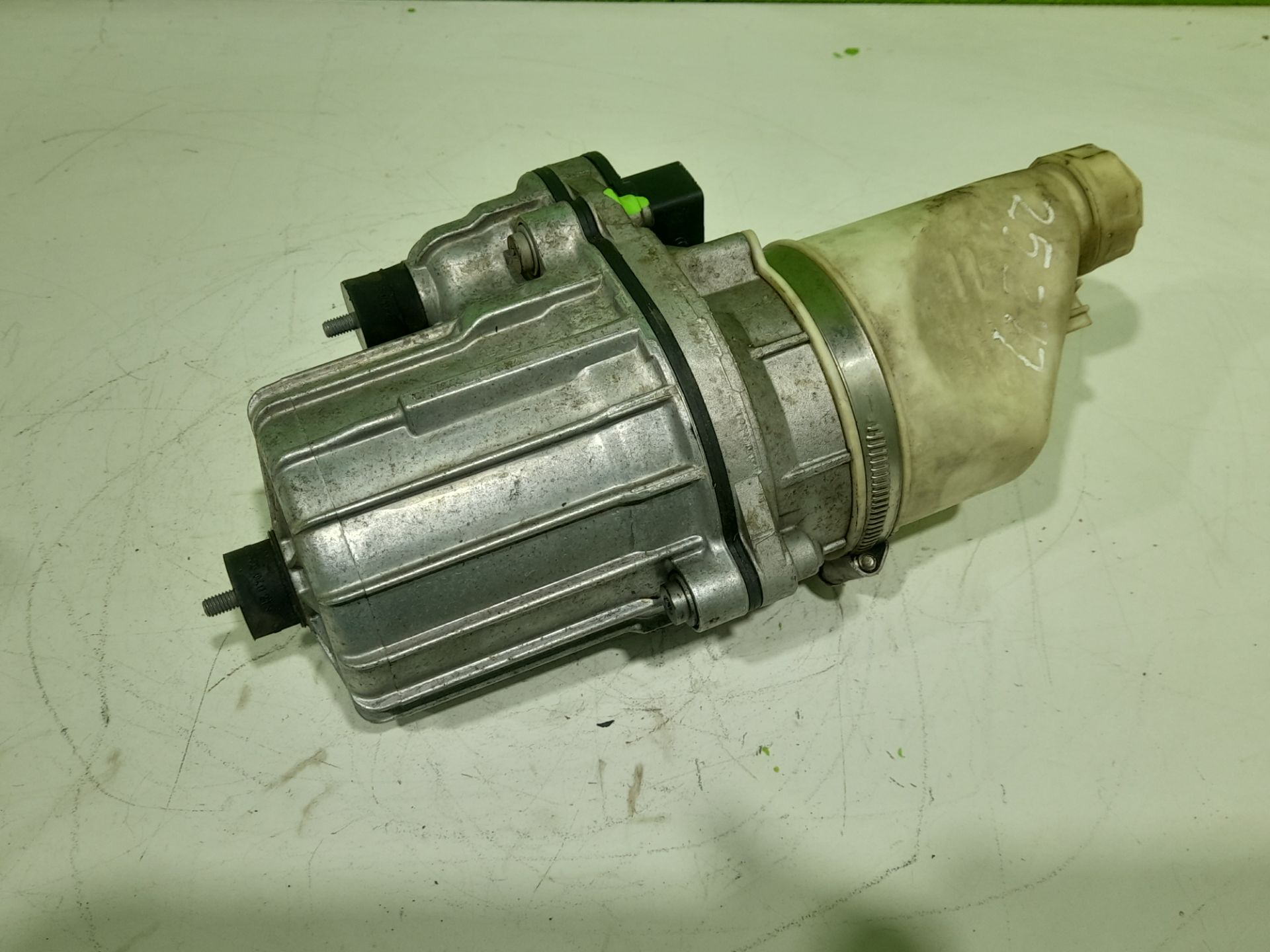 BOMBA DIRECCION ELECTRICA OPEL ZAFIRA B Cosmo