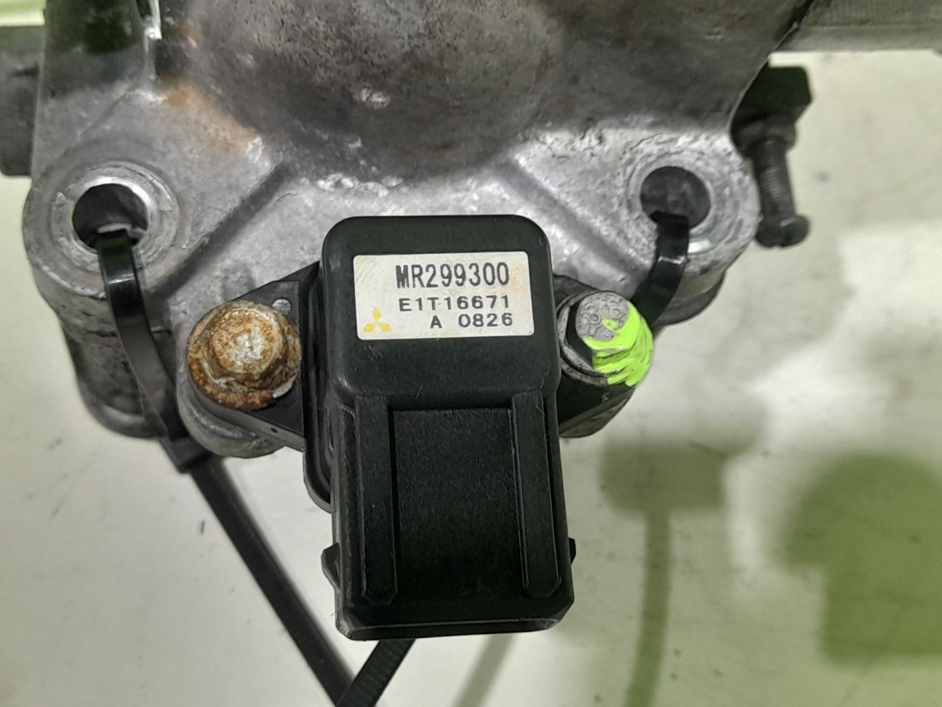 CAJA MARIPOSA MITSUBISHI MONTERO SPORT (K90) 2.5 Tdi Intense