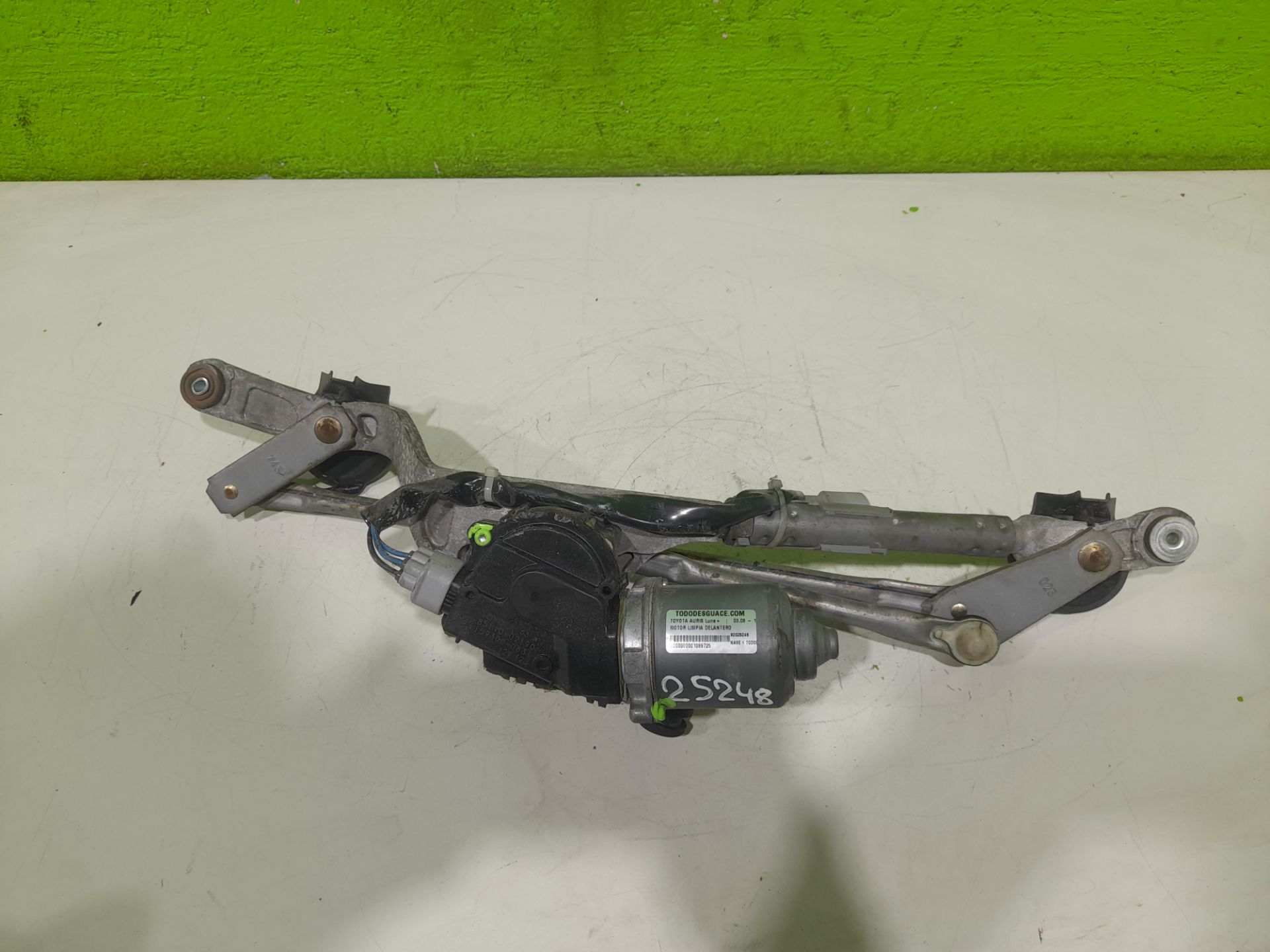 MOTOR LIMPIA DELANTERO TOYOTA AURIS Luna+