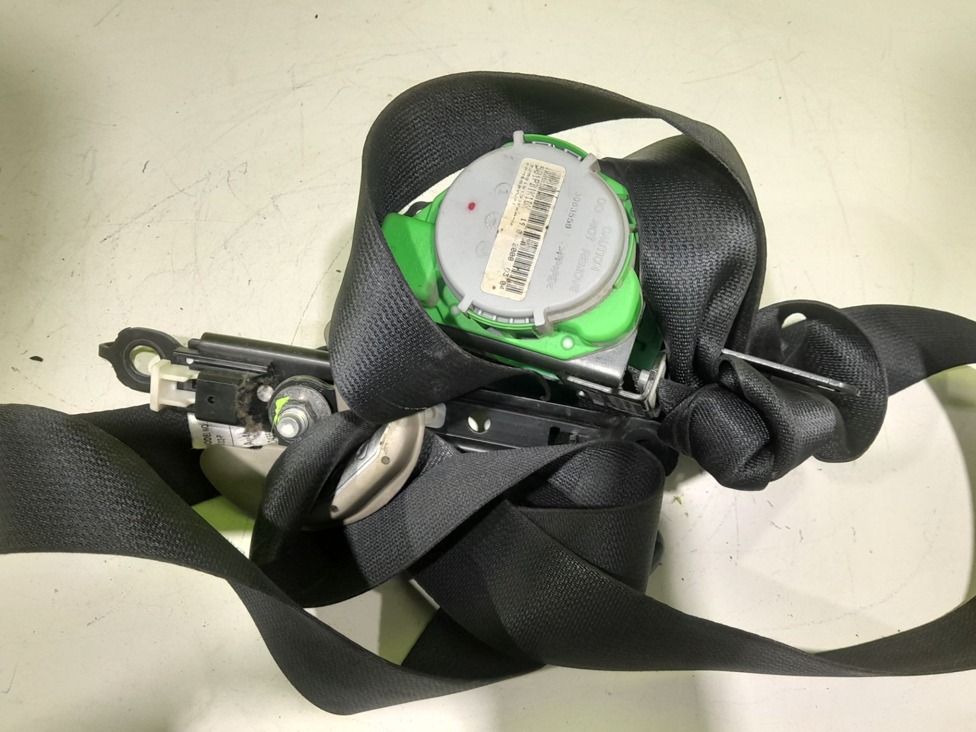 CINTURON SEGURIDAD DELANTERO DERECHO TOYOTA AURIS Luna+