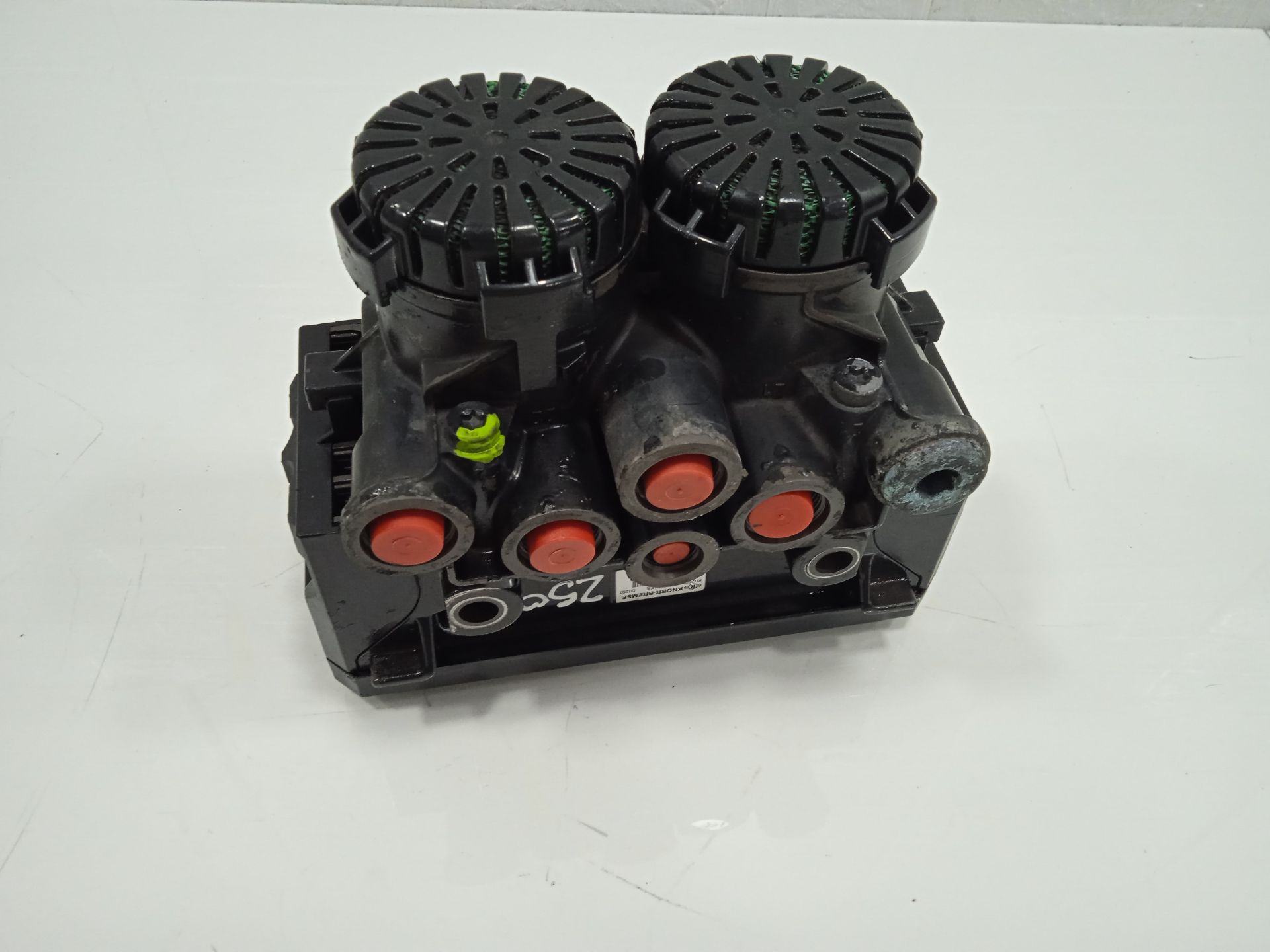 VALVULA MODULADORA EBS MAN TGX 18.XXX FSA / 4x2   LLS XXL
