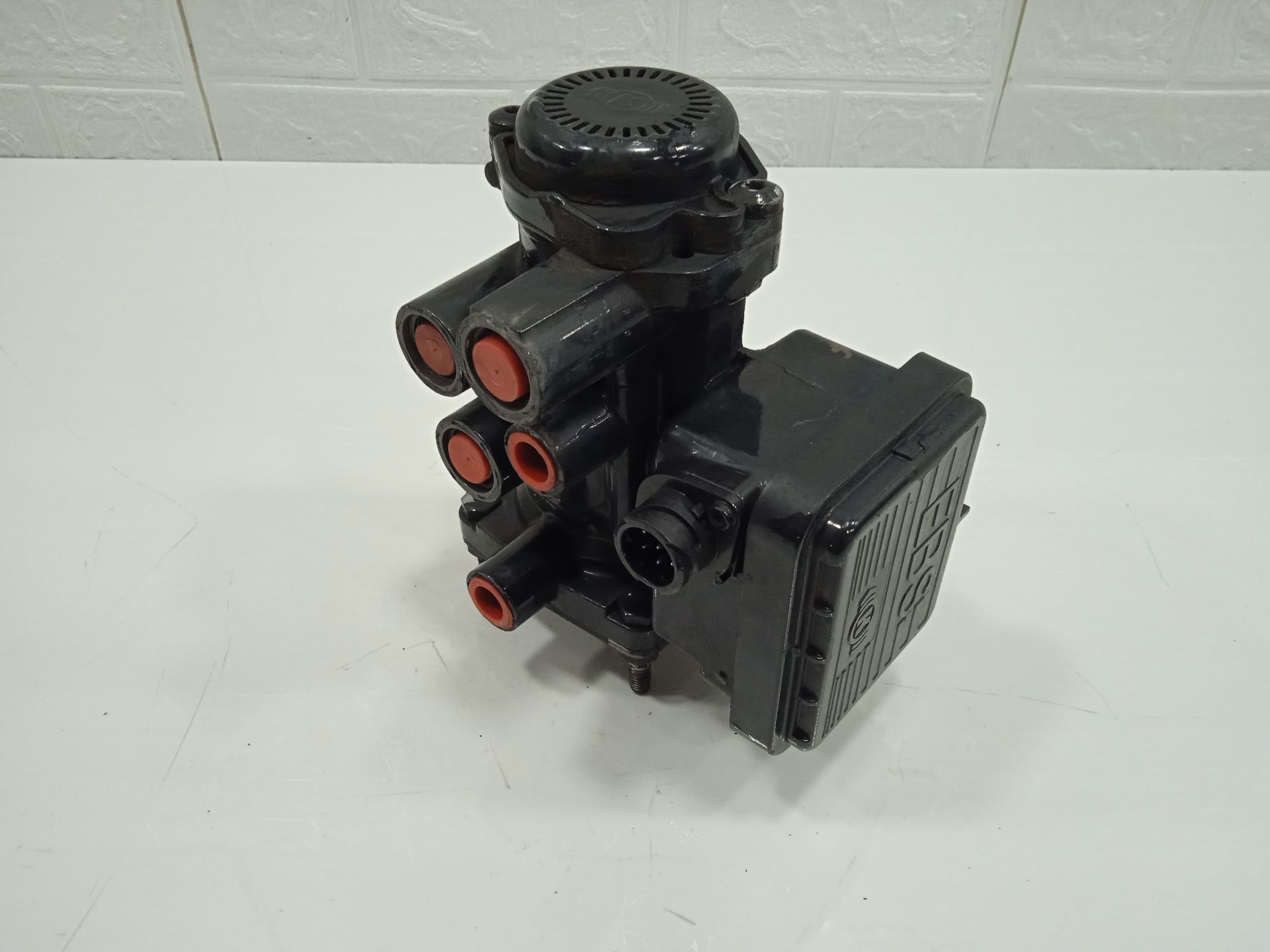 VALVULA EBS MAN TGX 18.XXX FSA / 4x2   LLS XXL